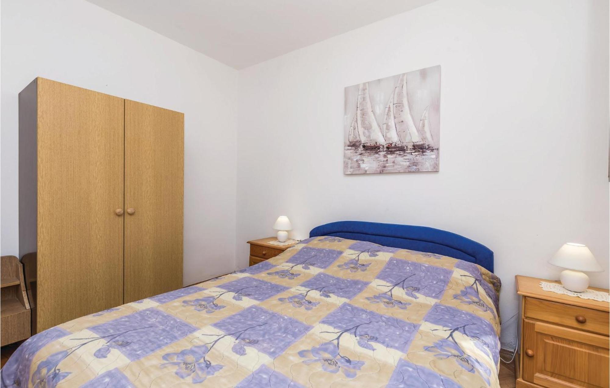 Stunning Apartment In Barbat-Rab With Wifi Barbat na Rabu Exteriör bild