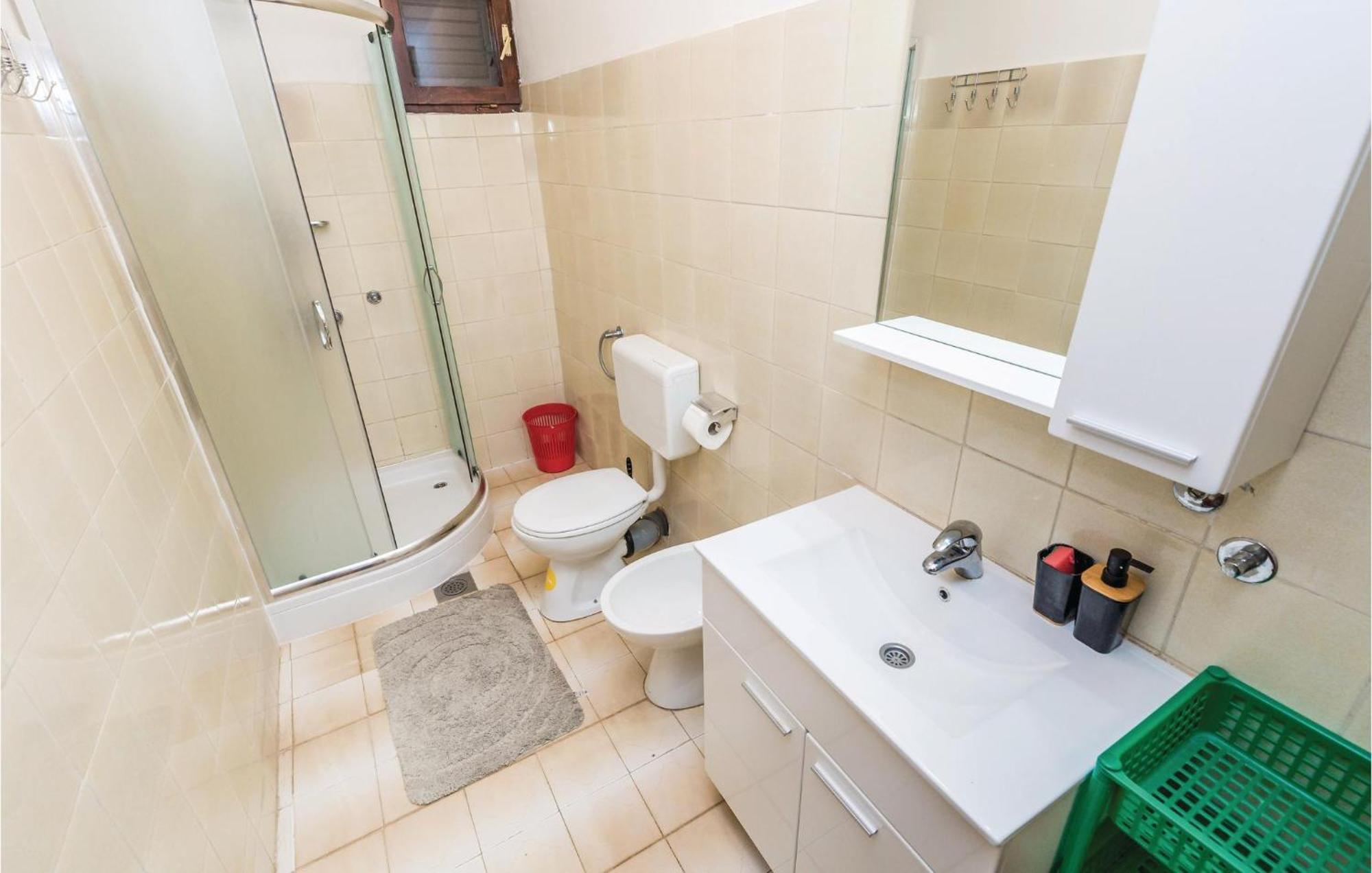 Stunning Apartment In Barbat-Rab With Wifi Barbat na Rabu Exteriör bild