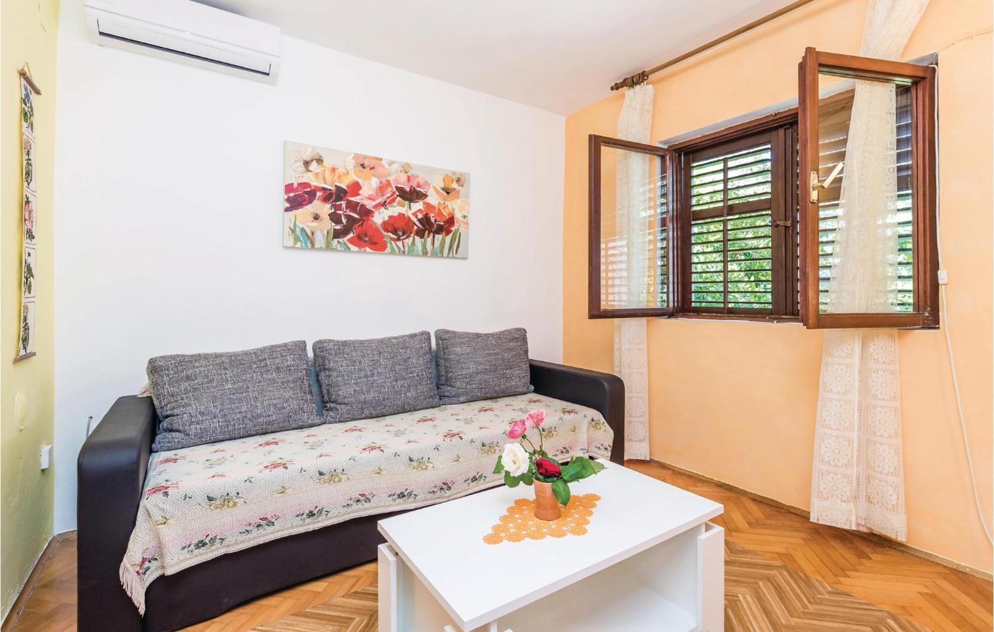 Stunning Apartment In Barbat-Rab With Wifi Barbat na Rabu Exteriör bild